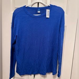Old navy long sleeved shirt